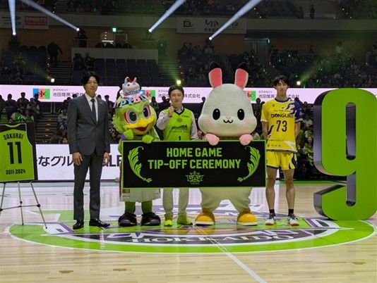 武ダGEADが11月9日に開催されたレバンガ北海道VS滋賀レイクスの冠スポンサーとなり、武ダGEAD杯としてホーム戦が開催されました。